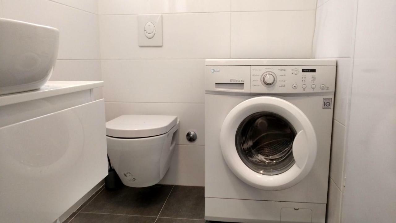 Apartman Eli โรวีน ภายนอก รูปภาพ